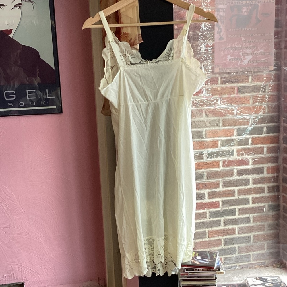 Vintage Elegant White Lace Slip Dress - Picture 4 of 5